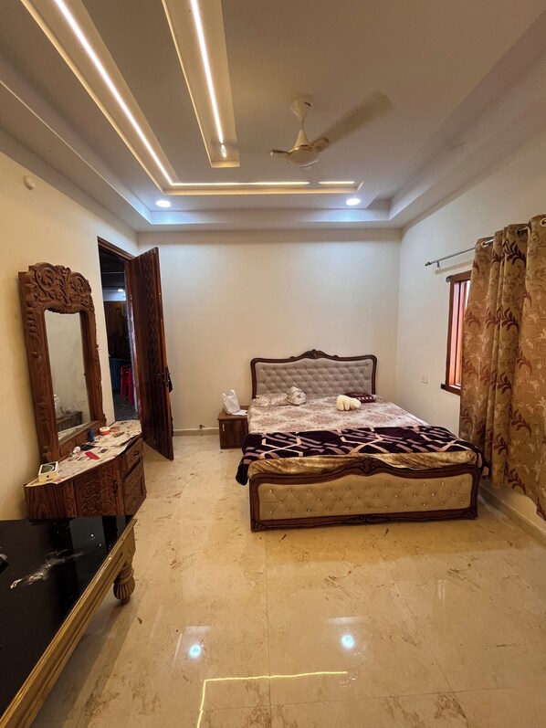 3 bedrooms, iron/ironing board, WiFi - Delightful 3-bedroom penthouse apartment with WiFi in vibrant Hyderabad (Hyderabad)
