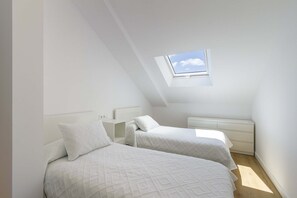 2 bedrooms, iron/ironing board - Urbanfive 5A Ourense center Duplex Penthouse with terrace (Ourense)