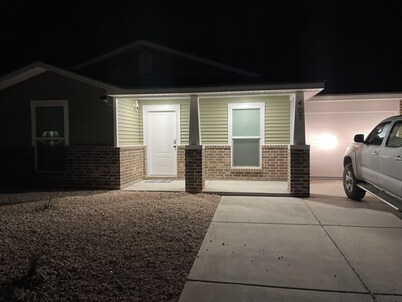 Pristine new 3-bedroom house in Odessa with AC, WiFi