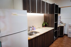 Private kitchen - Lead Pods Hostel (Salta)