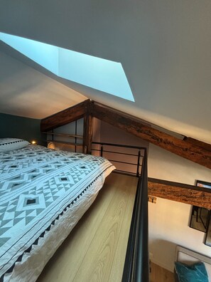 1 bedroom, iron/ironing board, free WiFi