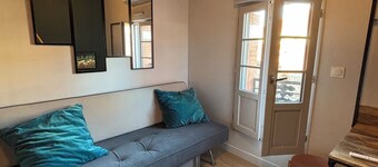 Studio with character - Place DUPUY