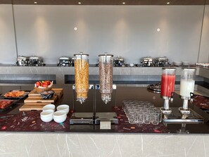 Restaurant - Astra Resort and Caffe (Kasauli)