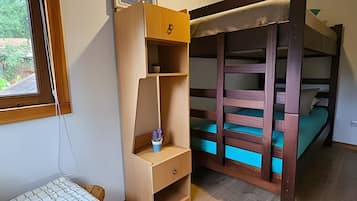 House, 4 Bedrooms | 4 bilik tidur, Wi-fi percuma