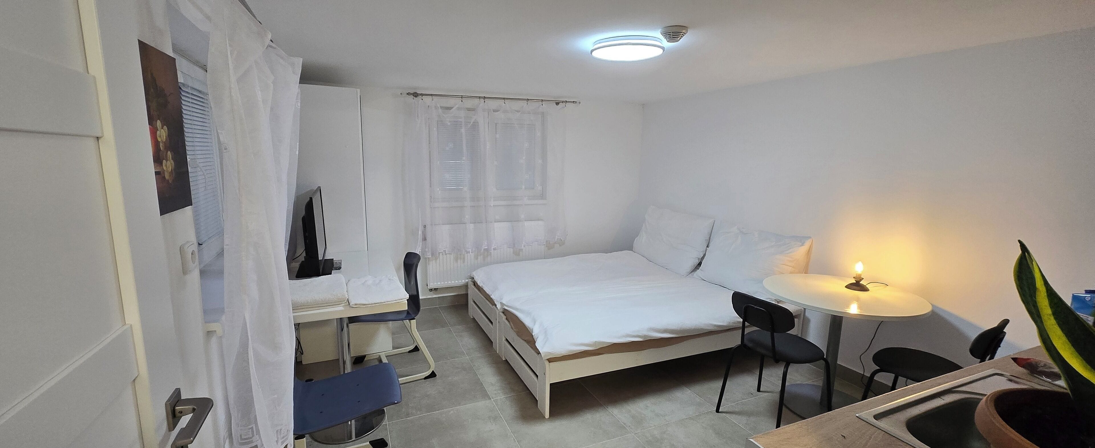 1 sovrum, strykjärn/strykbräda, wi-fi och sängkläder