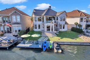 Exterior - Diagonal Bay Escape | Concierge Services (Horseshoe Bay)