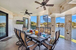 Outdoor dining - Diagonal Bay Escape | Concierge Services (Horseshoe Bay)