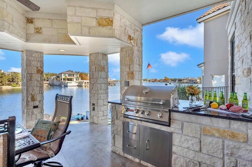 Diagonal Bay Escape | Concierge Services