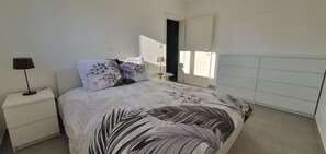 1 soverom, wi-fi (inkludert) og sengetøy