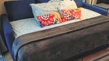 1 bedroom, desk, iron/ironing board, free WiFi