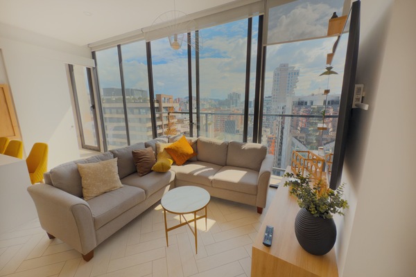 Apartamento de lujo, vistas a la ciudad | Zona de estar