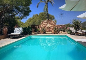 Pool - Pura Vida... Live your dream (Ibiza)