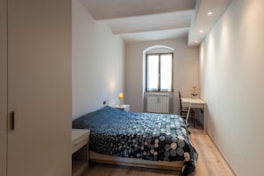 3 bedrooms, WiFi, bed sheets - Cozy, spacious and convenient apartment in the Center of Assisi (Assisi)