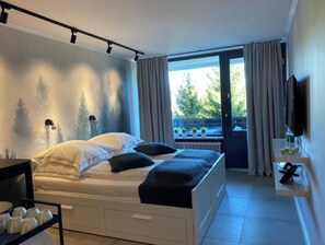1 chambre, bureau, fer et planche à repasser, Wi-Fi