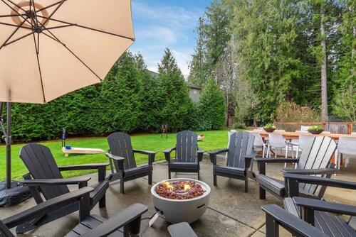 Luxe 7BR Retreat |Sleeps 16| Theater, Gym, & Grill!