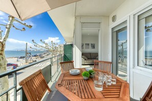 อพาร์ทเมนท์ | ระเบียง