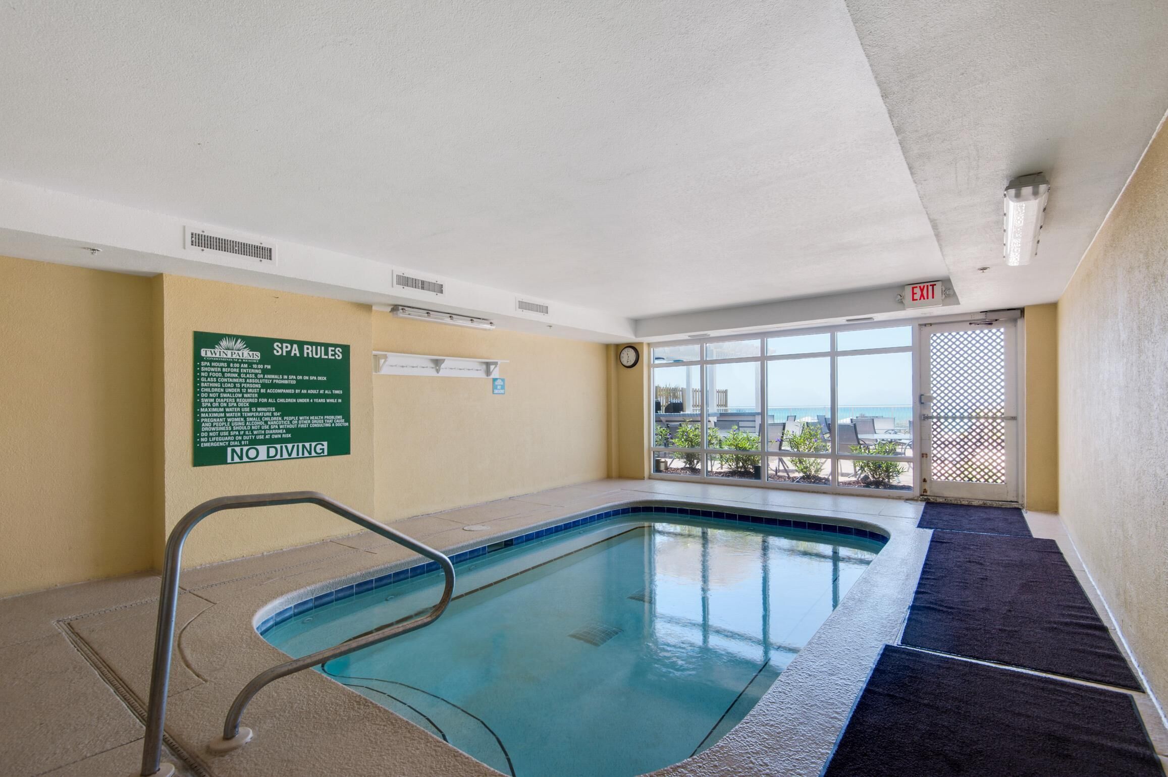 Leilighet, flere senger (Twin Palms 702) | Basseng | Innendørsbasseng og utendørsbasseng