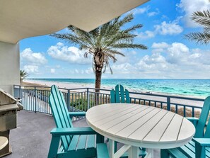 Apartment, Mehrere Betten (Sterling Breeze 205) | Speisen im Freien