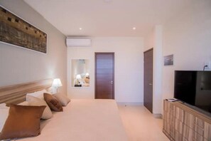 3 chambres, fer et planche à repasser, draps fournis