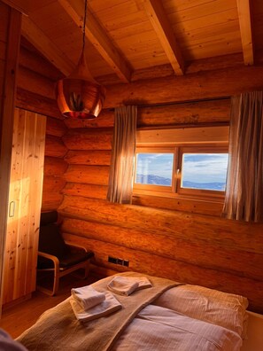 3 bedrooms, in-room safe, desk, iron/ironing board - KlippitzStar Plus panoramic view, sauna, parking, WLAN and much more  (Bad Sankt Leonhard im Lavanttal)