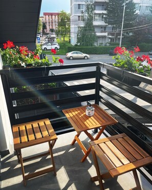 Familienapartment, 1 Queen-Bett und Schlafsofa, Nichtraucher, Balkon | Balkon