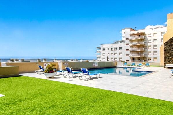 Apartment | Pool | Outdoor pool
