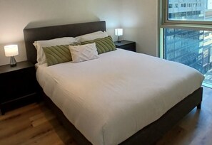 2 bedrooms, desk, iron/ironing board, travel cot - 2BR Deluxe Apartment on Liberty (West Melbourne)