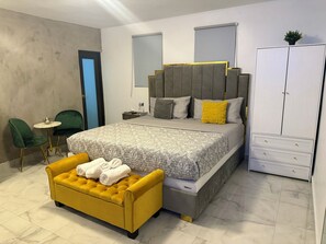 1 bedroom, iron/ironing board, WiFi - Private Pool! Studio- L’Olimpo #3 (San Juan)