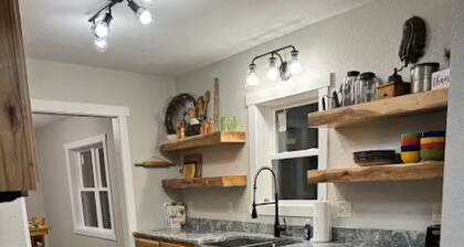 Broken Willow Bungalow