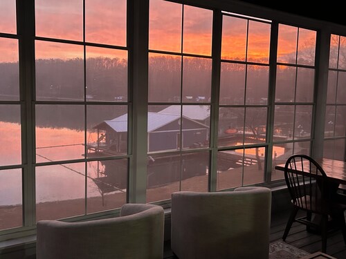 Lakefront Family Retreat - Mill Creek at Beautiful Lake Guntersville