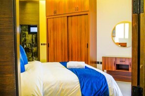 2 bedrooms, iron/ironing board, WiFi, bed sheets - Villa with Private Pool 2. (Al Aarid)