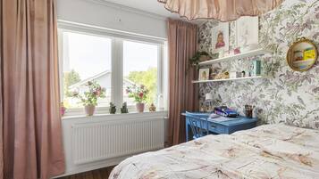 4 Schlafzimmer, Bügeleisen/Bügelbrett, kostenloses WLAN, Bettwäsche