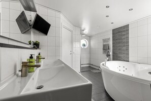 Shower, hair dryer, towels - Ref. 489856 (Ågesta)