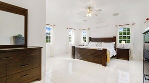 3 bedrooms, desk, iron/ironing board, free WiFi