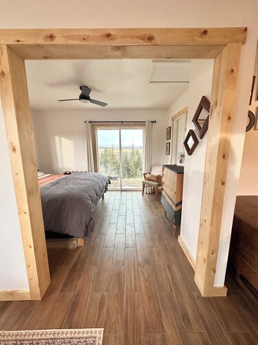 Relaxing Cabin with Waterfall near Glacier National Park - King Bed!