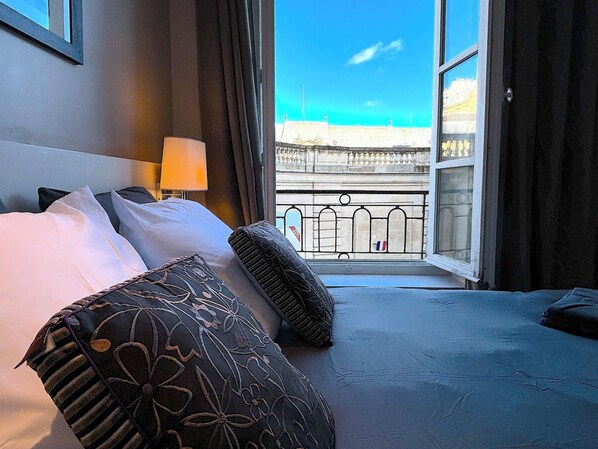 2 bedrooms, internet