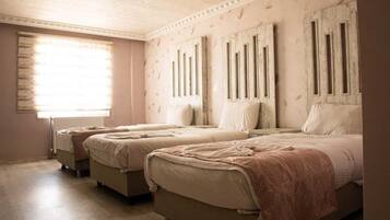 Comfort Suite, Balcony | 1 bedroom, desk, iron/ironing board, free WiFi