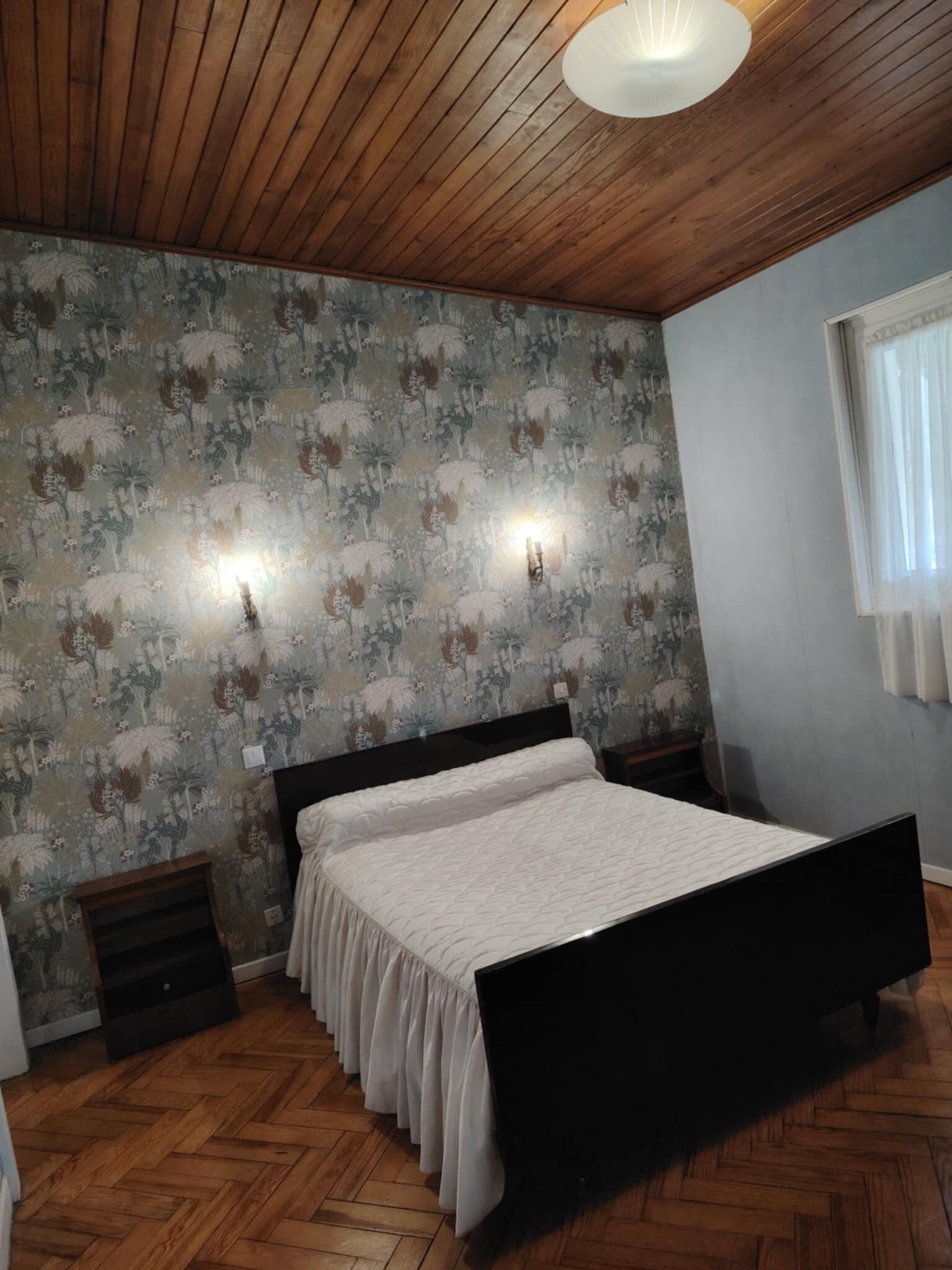 2 chambres, fer et planche à repasser, Wi-Fi gratuit, draps fournis