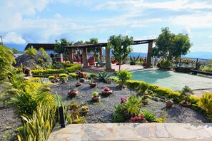 Property grounds - Country house with swimming pool, BBQ and gazebo. Near Salto de las Monjas. (La Esperanza)