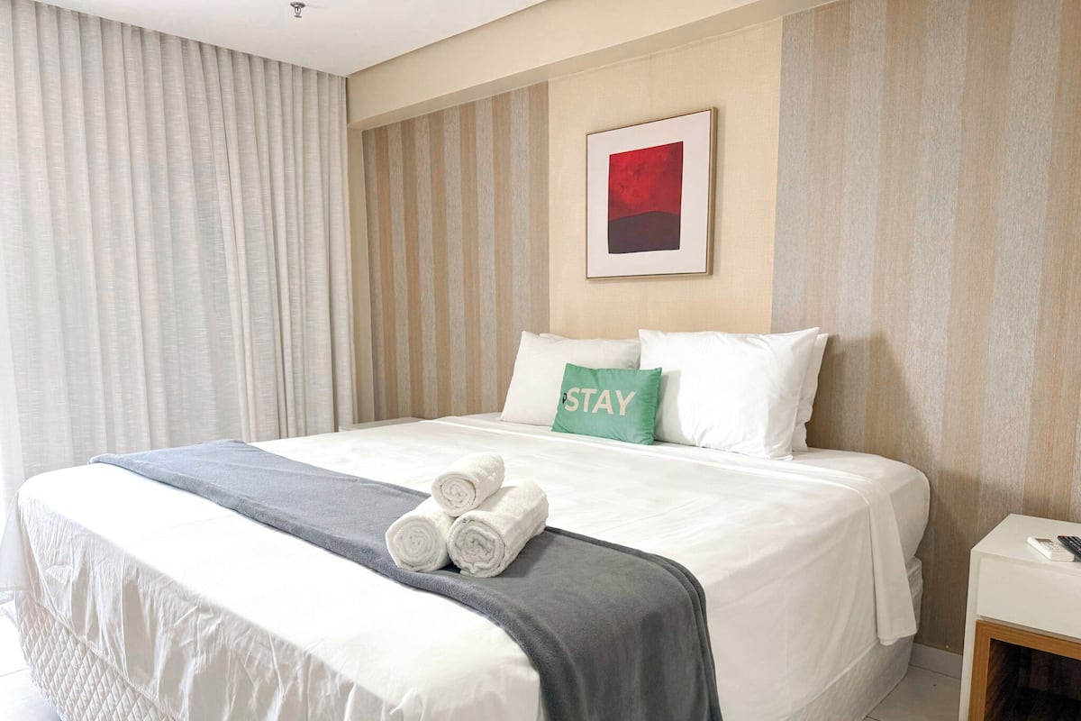 Apartemen Deluks, 1 kamar tidur, balkon, pemandangan kota | 1 kamar tidur, brankas, dan didekorasi berbeda-beda