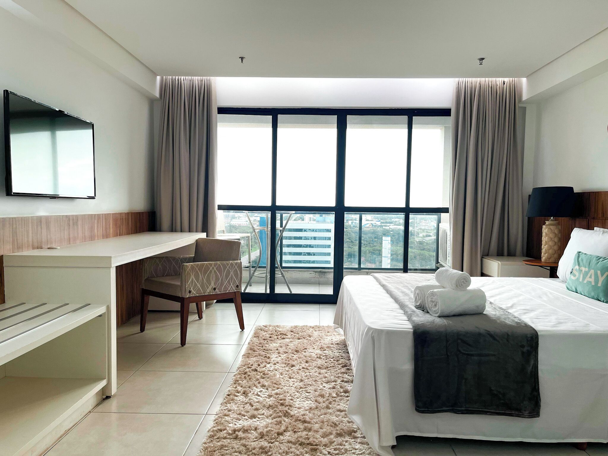 Executive Apartment | 1 bedroom, in-room safe, individually decorated, individually furnished