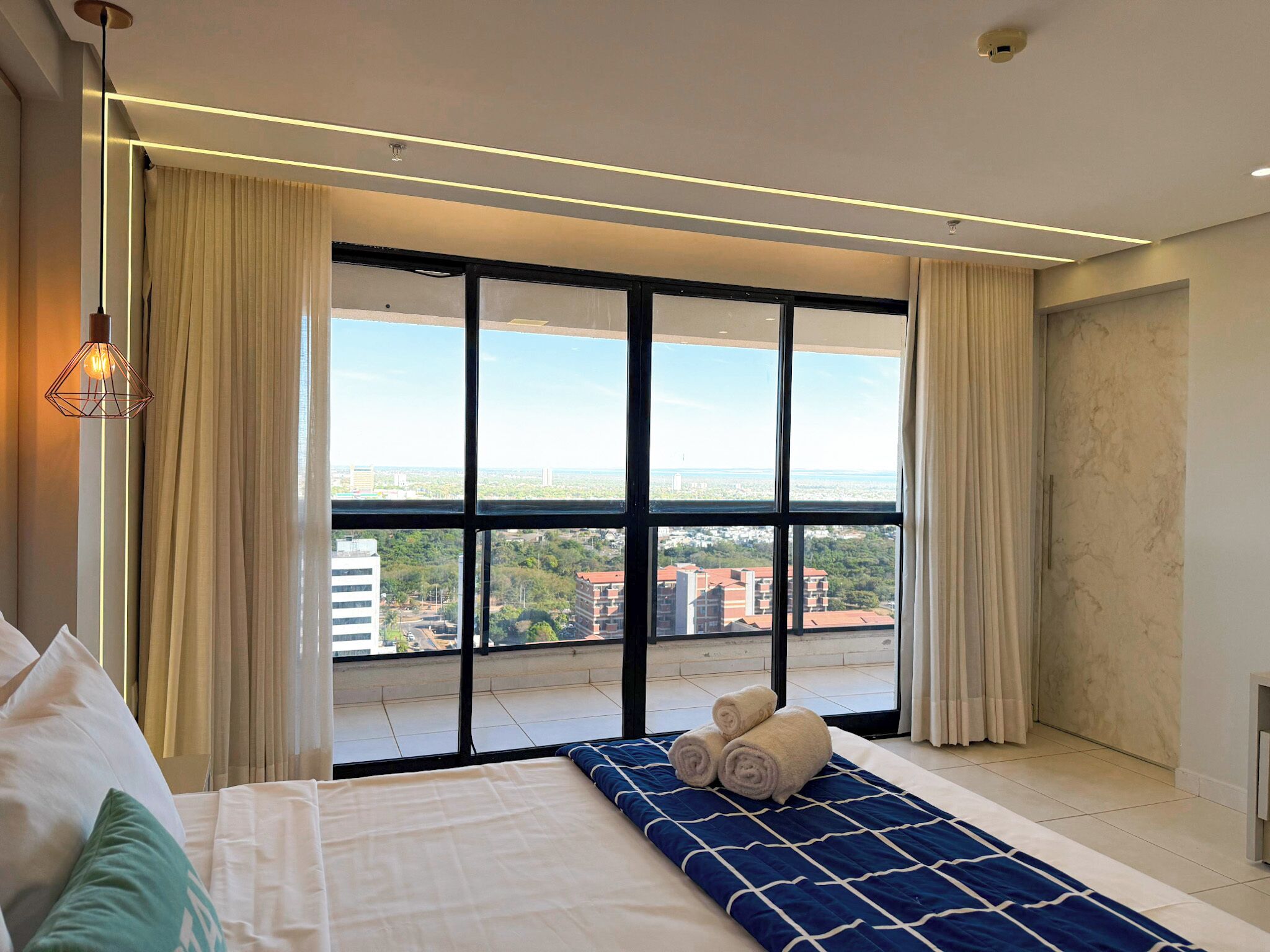 Premium Apartment | 1 bedroom, in-room safe, individually decorated, individually furnished