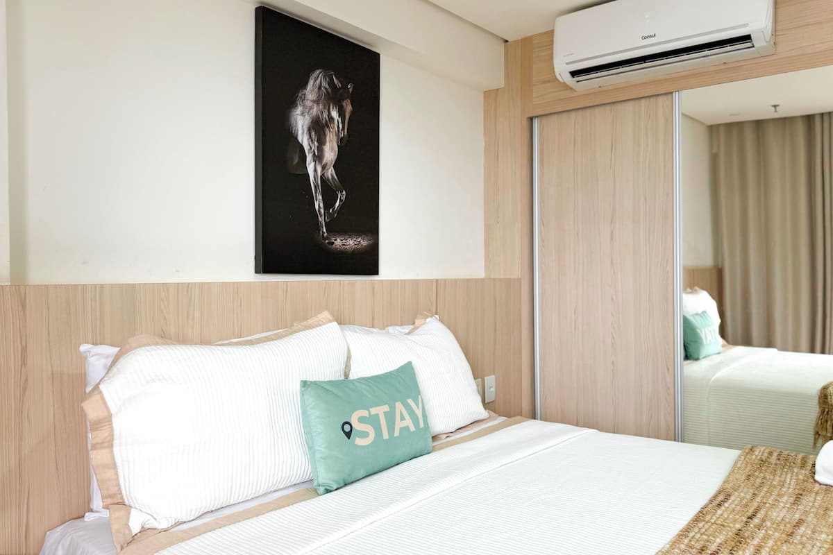 Deluxe Apartment | 1 bedroom, in-room safe, individually decorated, individually furnished