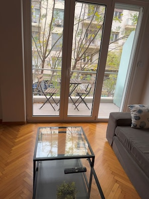 Living area - Urban Muse II - Archaeological Museum of Athens (Athina)