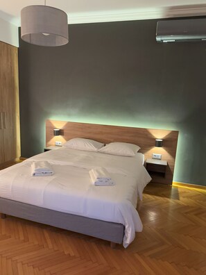 2 室のベッドルーム、アイロン / アイロン台、WiFi、ベッドシーツ