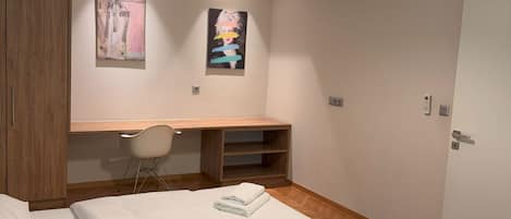 2 chambres, fer et planche Ă repasser, Wi-Fi, literie fournie