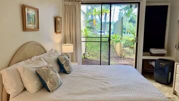 1 slaapkamer, een strijkplank/strijkijzer, reisbedje, wifi