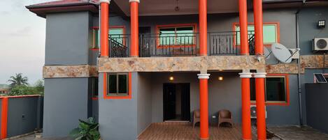 Coffres-forts dans les chambres, décoration personnalisée