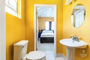 Apartment, 2 Bedrooms | Bathroom