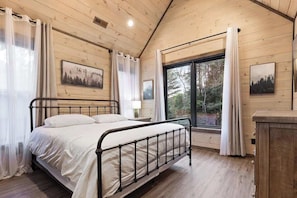 5 habitaciones, tabla de planchar con plancha, cuna de viaje y wifi